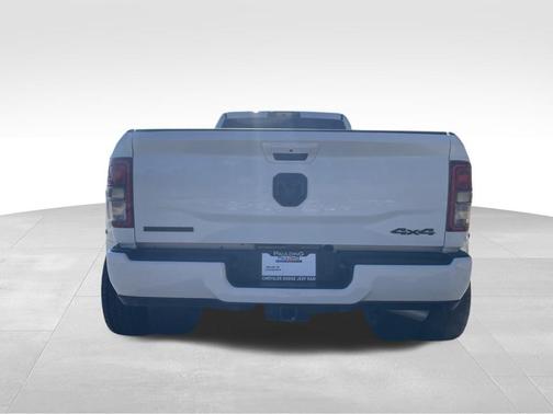 2023 RAM 3500 Big Horn Crew Cab 4x4 8' Box