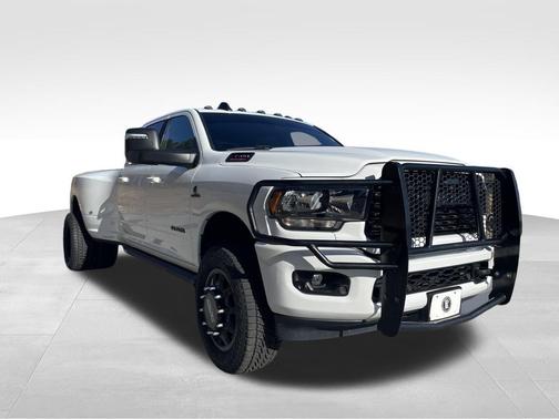 2023 RAM 3500 Big Horn Crew Cab 4x4 8' Box