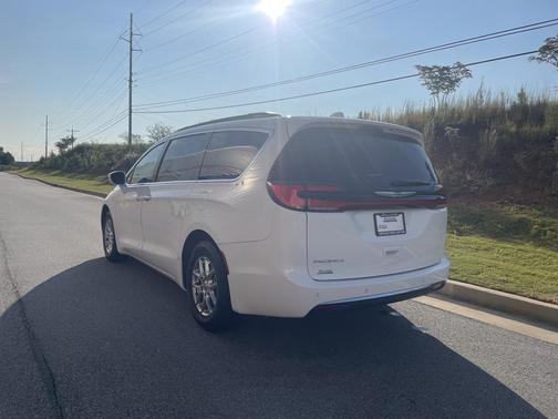 2022 Chrysler Pacifica Touring
