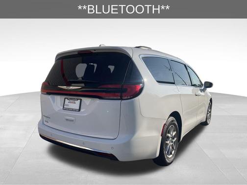 2022 Chrysler Pacifica Touring