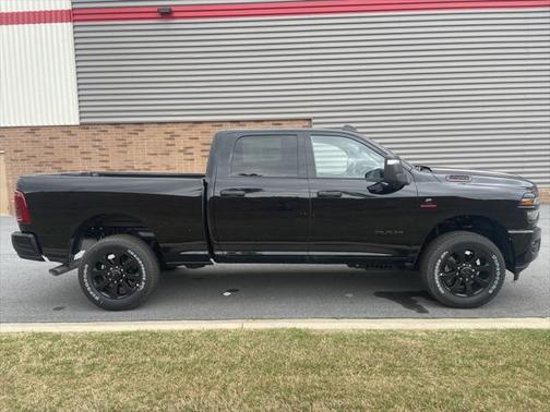 2025 RAM 2500 Big Horn Crew Cab 4x4 6'4' Box