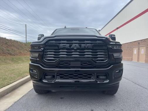 2025 RAM 2500 Big Horn Crew Cab 4x4 6'4' Box