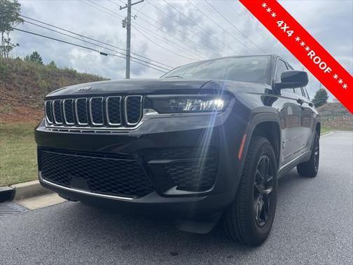 2023 Jeep Grand Cherokee Laredo
