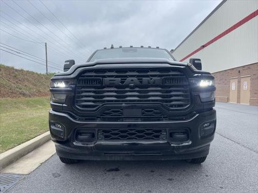 2025 RAM 3500 Big Horn Crew Cab 4x4 8' Box