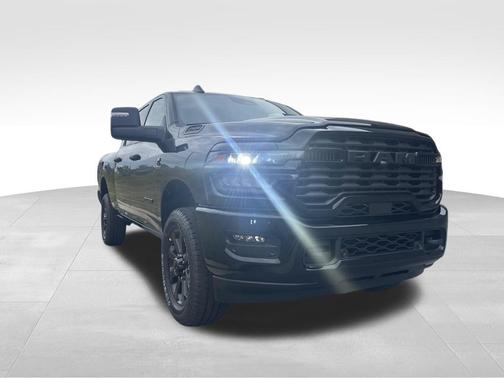 2025 RAM 2500 Big Horn Crew Cab 4x4 6'4' Box