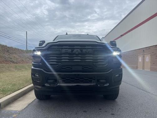 2025 RAM 2500 Big Horn Crew Cab 4x4 6'4' Box