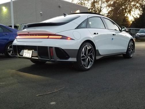 2025 Hyundai IONIQ 6 Limited