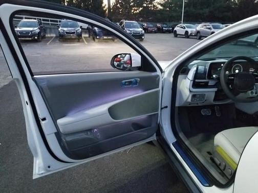 2025 Hyundai IONIQ 6 Limited