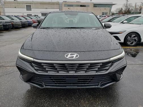 2025 Hyundai ELANTRA HEV Limited