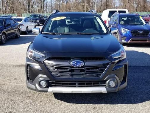 Crystal Black Silica 2025 Subaru Outback Touring XT