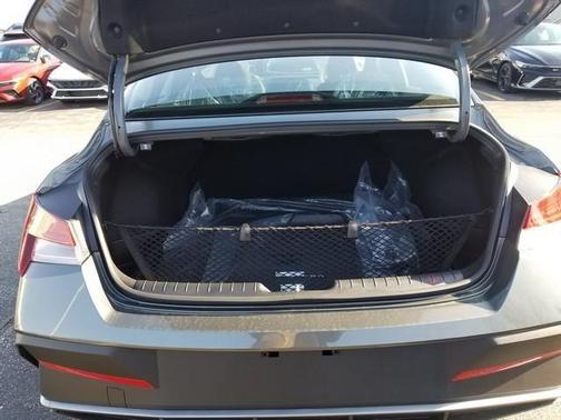 2025 Hyundai ELANTRA HEV SEL Sport