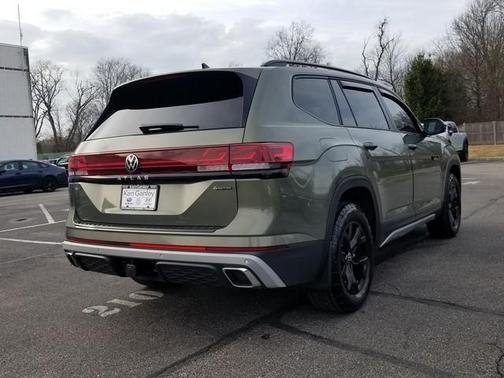 2025 Volkswagen Atlas 2.0T Peak Edition