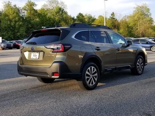 Autumn Green Metallic 2023 Subaru Outback Premium