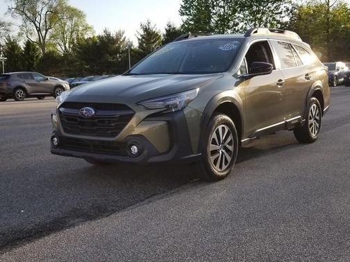 Autumn Green Metallic 2023 Subaru Outback Premium