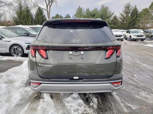 Green 2026 Hyundai TUCSON SEL