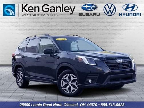 Crystal Black Silica 2024 Subaru Forester Premium