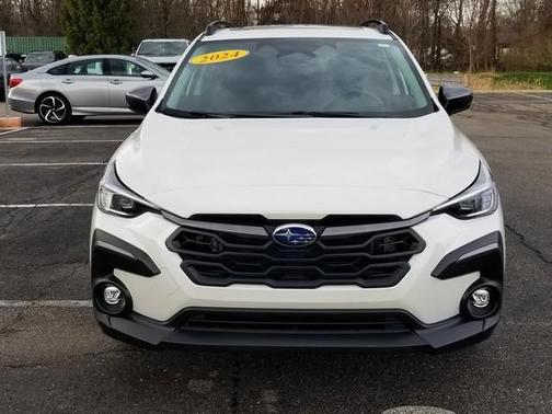 Crystal White Pearl 2024 Subaru Crosstrek Limited