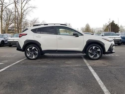 Crystal White Pearl 2024 Subaru Crosstrek Limited
