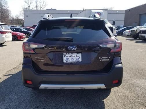 2023 Subaru Outback Touring