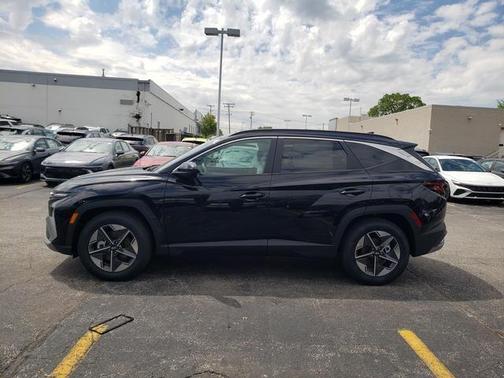 Phantom Black 2026 Hyundai TUCSON SEL
