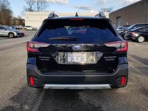 Crystal Black Silica 2020 Subaru Outback Touring