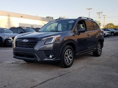 Magnetite Gray Metallic 2023 Subaru Forester Premium