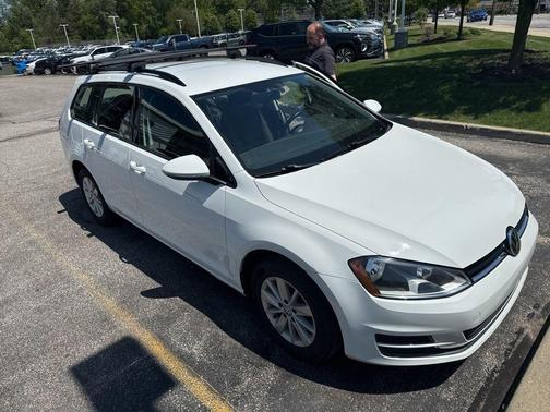 Pure White 2016 Volkswagen Golf SportWagen TSI S 4-Door