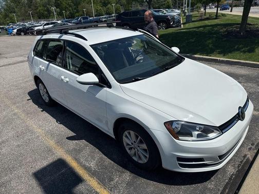 Pure White 2016 Volkswagen Golf SportWagen TSI S 4-Door