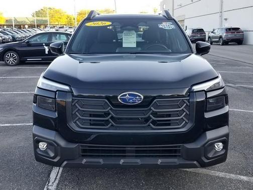Crystal Black Silica 2026 Subaru Outback Limited