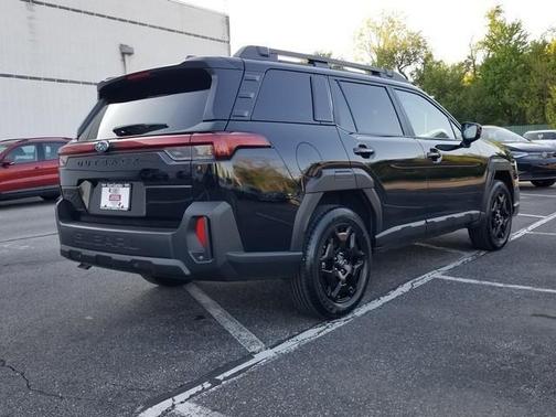 Crystal Black Silica 2026 Subaru Outback Limited