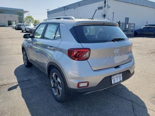 Shimmering Silver 2026 Hyundai VENUE SEL