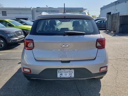 Shimmering Silver 2026 Hyundai VENUE SEL