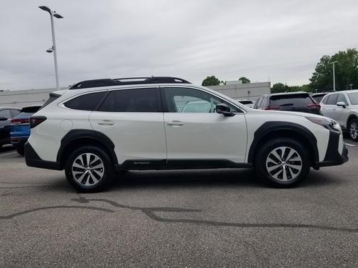 Crystal White Pearl 2024 Subaru Outback Premium