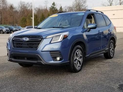 2024 Subaru Forester Premium