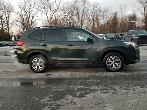 2024 Subaru Forester Premium