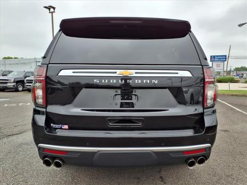 2022 Chevrolet Suburban 4WD High Country