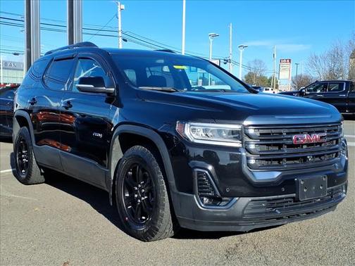 2023 GMC Acadia AWD AT4