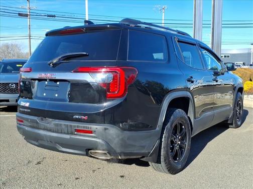 2023 GMC Acadia AWD AT4