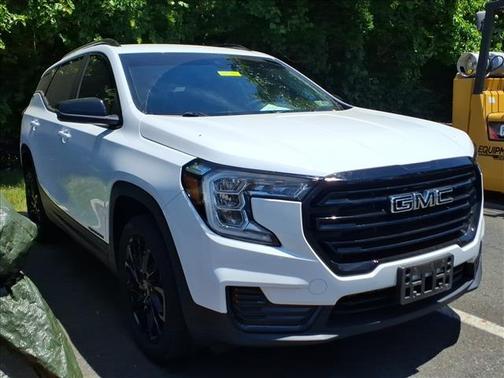 Summit White 2023 GMC Terrain SLE