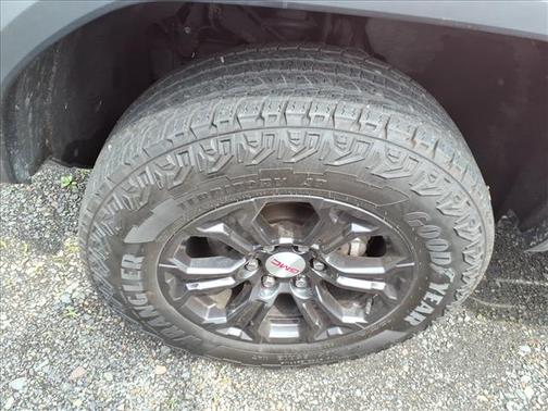 Volcanic Red Tintcoat 2023 GMC Canyon Elevation