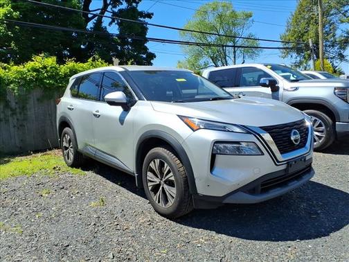 Brilliant Silver Metallic 2021 Nissan Rogue SV