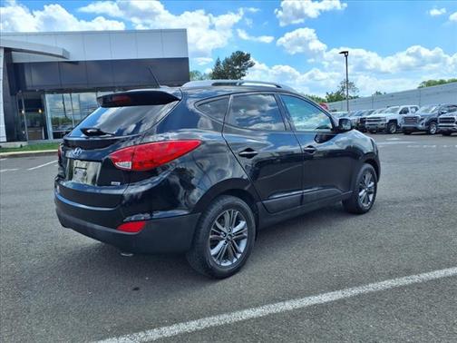 2015 Hyundai TUCSON SE