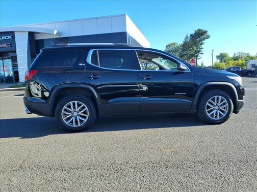 2018 GMC Acadia SLE-2