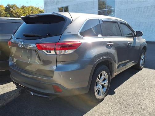 2018 Toyota Highlander LE I4