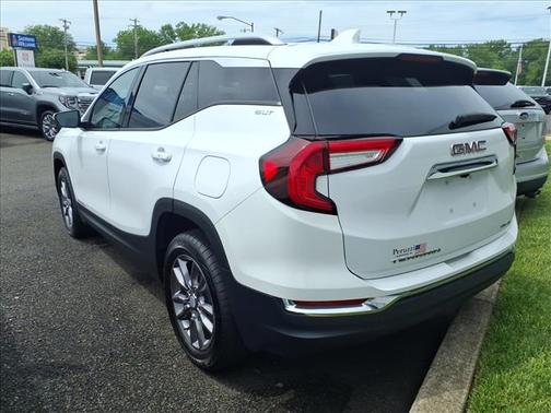 Summit White 2023 GMC Terrain SLT