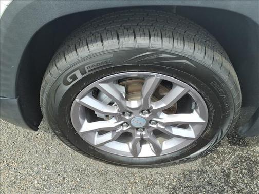 Summit White 2023 GMC Terrain SLT