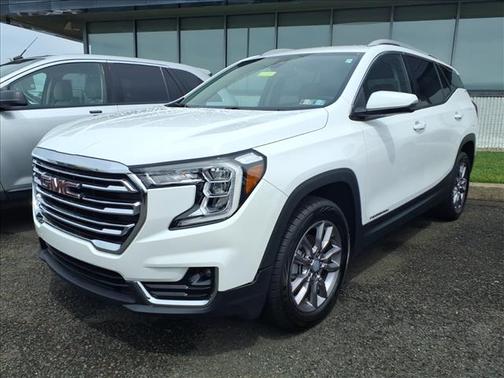 Summit White 2023 GMC Terrain SLT