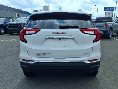 White Frost Tricoat 2022 GMC Terrain SLT