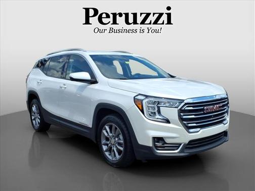 White Frost Tricoat 2022 GMC Terrain SLT