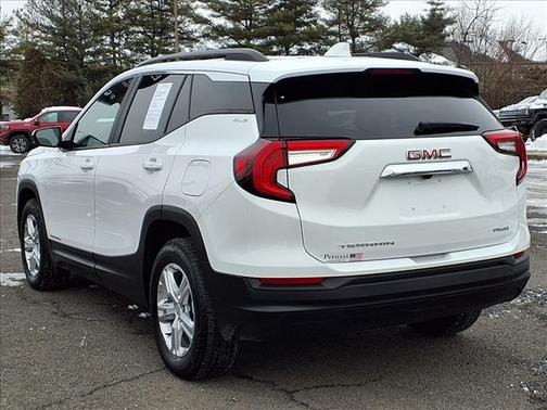 2022 GMC Terrain SLE